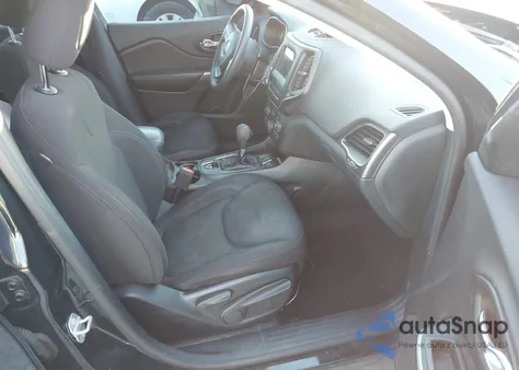 2019 Jeep Cherokee Latitude Fwd z USA, uszkodzony, nr VIN 1C4PJLCB8KD109120